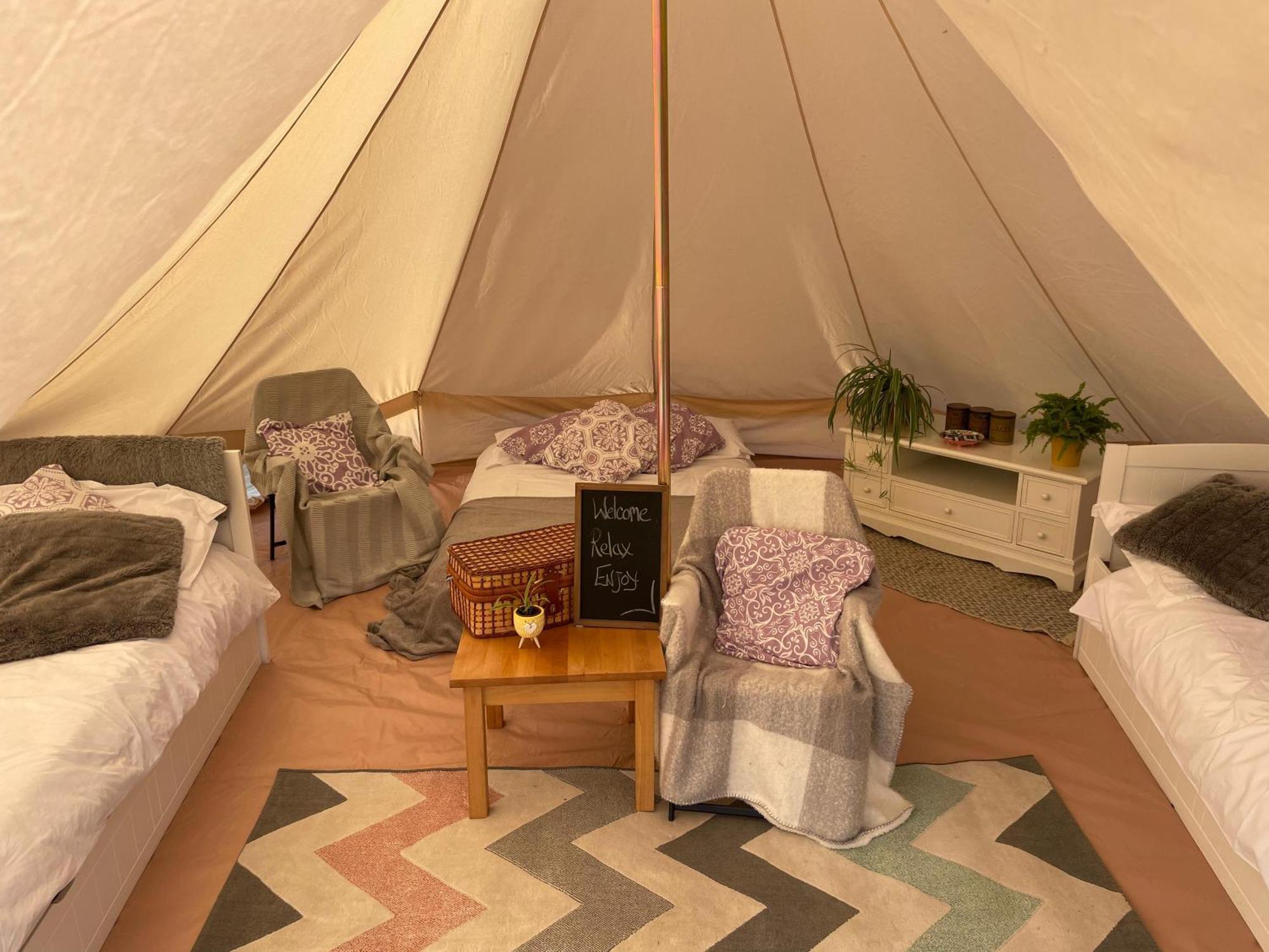 Trevena Cross Glamping & Camping Helston Eksteriør billede