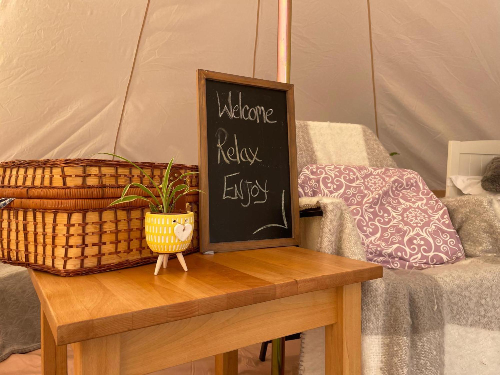 Trevena Cross Glamping & Camping Helston Eksteriør billede