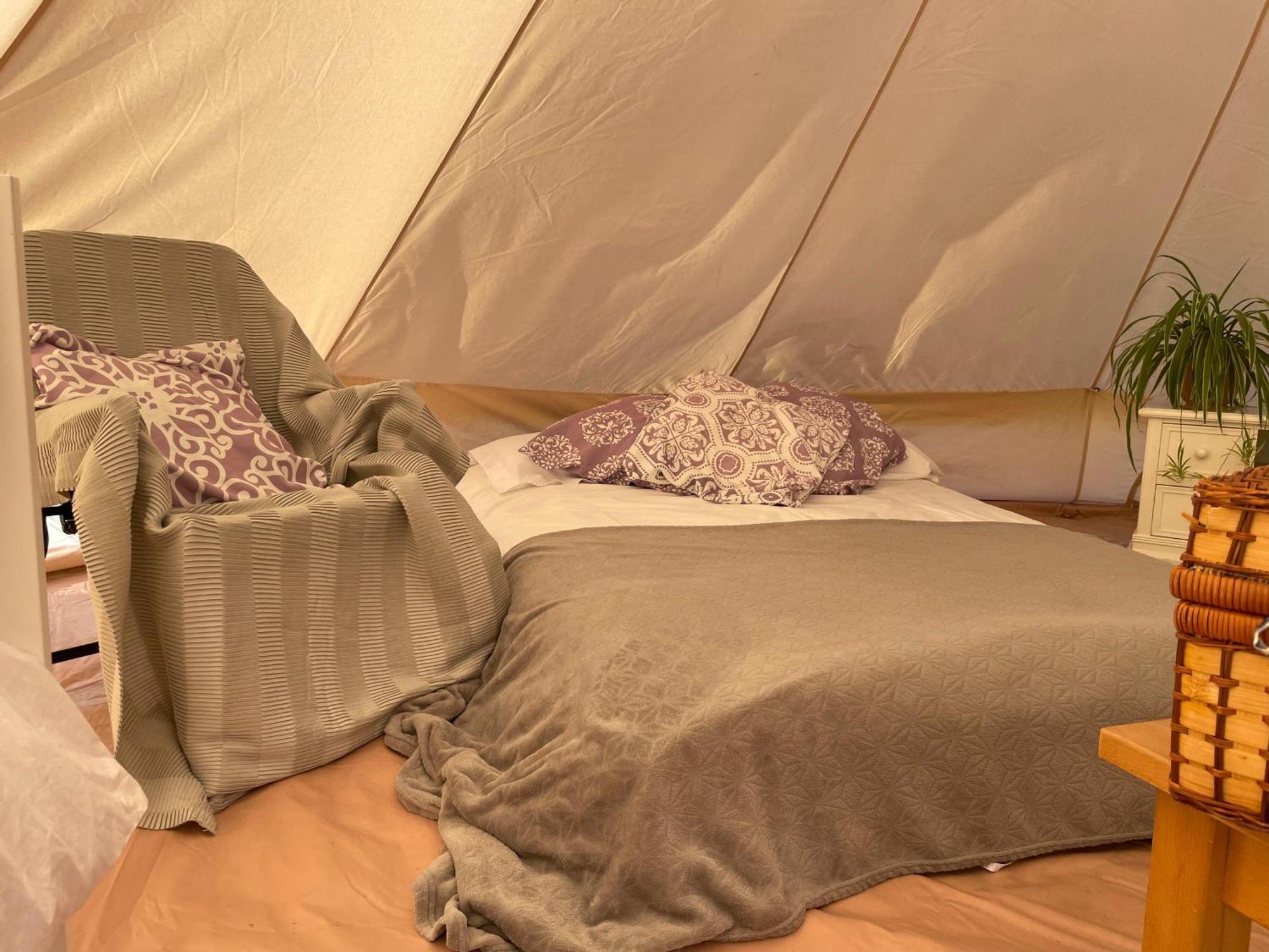 Trevena Cross Glamping & Camping Helston Eksteriør billede