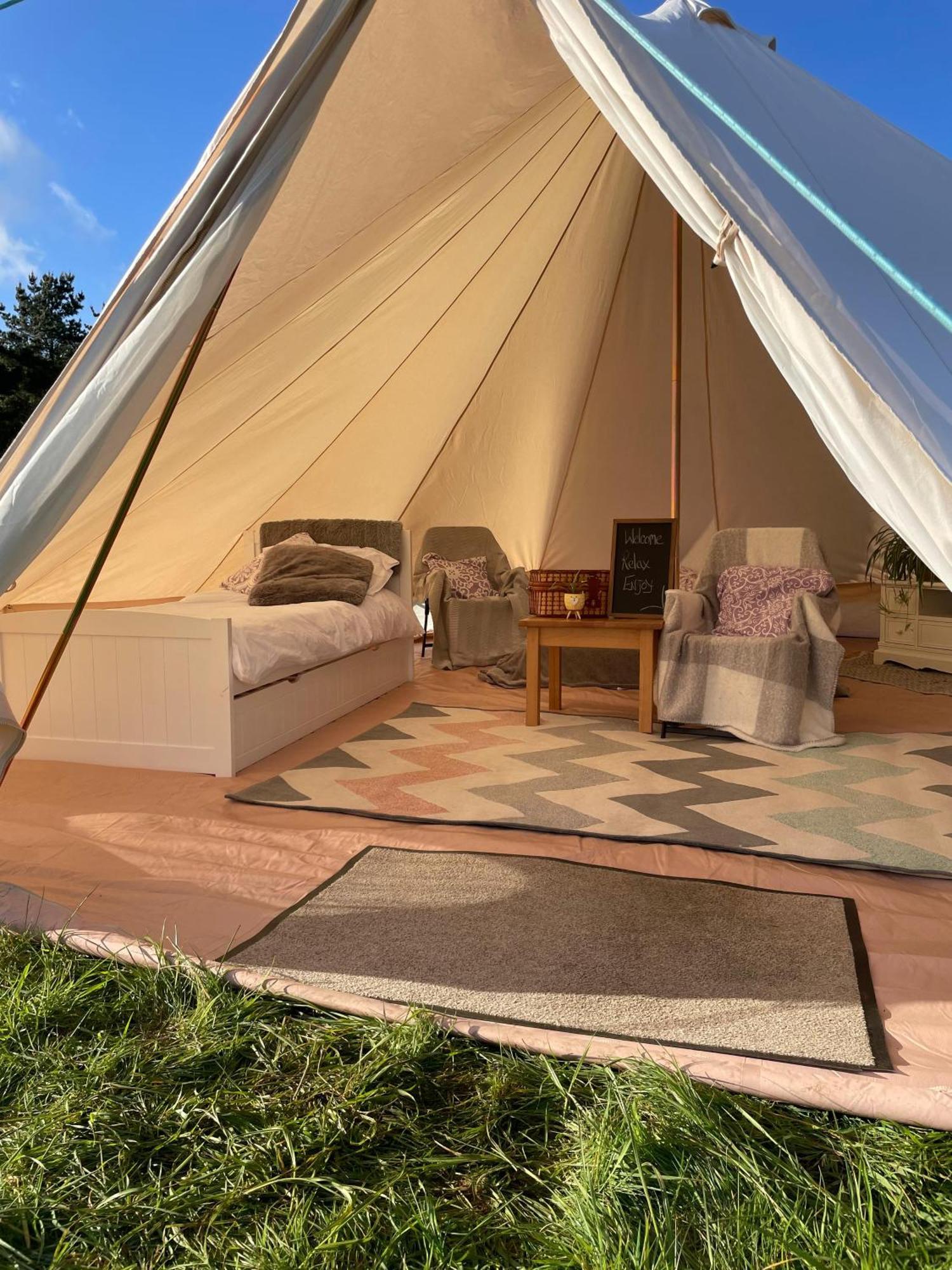 Trevena Cross Glamping & Camping Helston Eksteriør billede