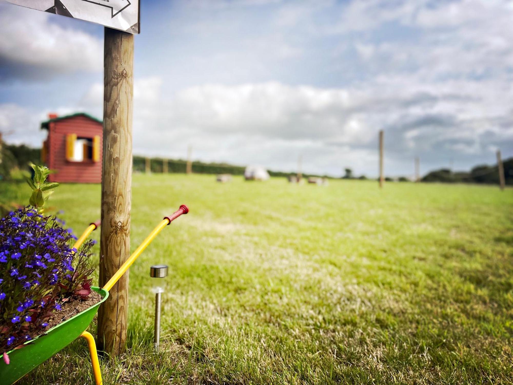 Trevena Cross Glamping & Camping Helston Eksteriør billede