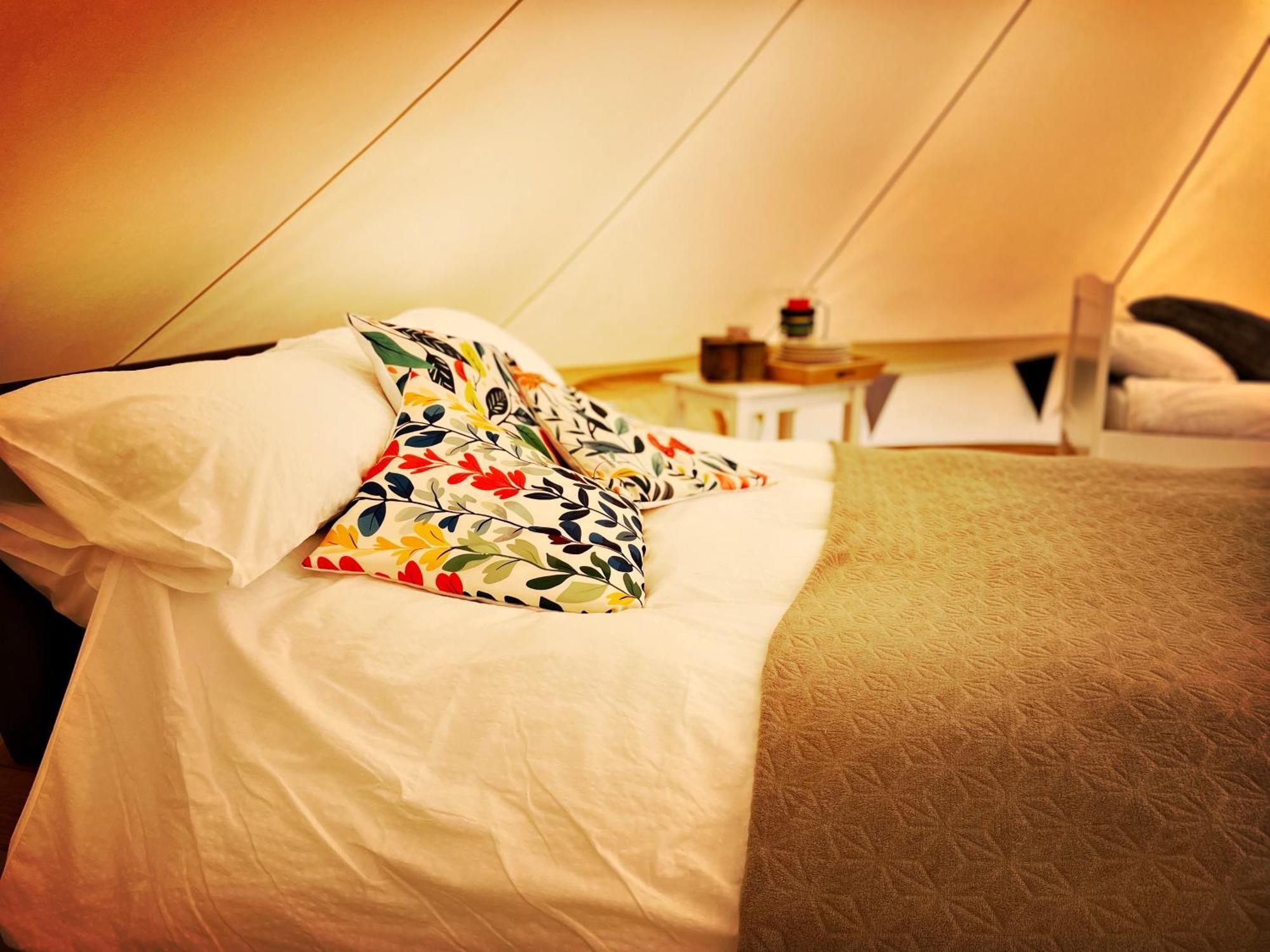 Trevena Cross Glamping & Camping Helston Eksteriør billede