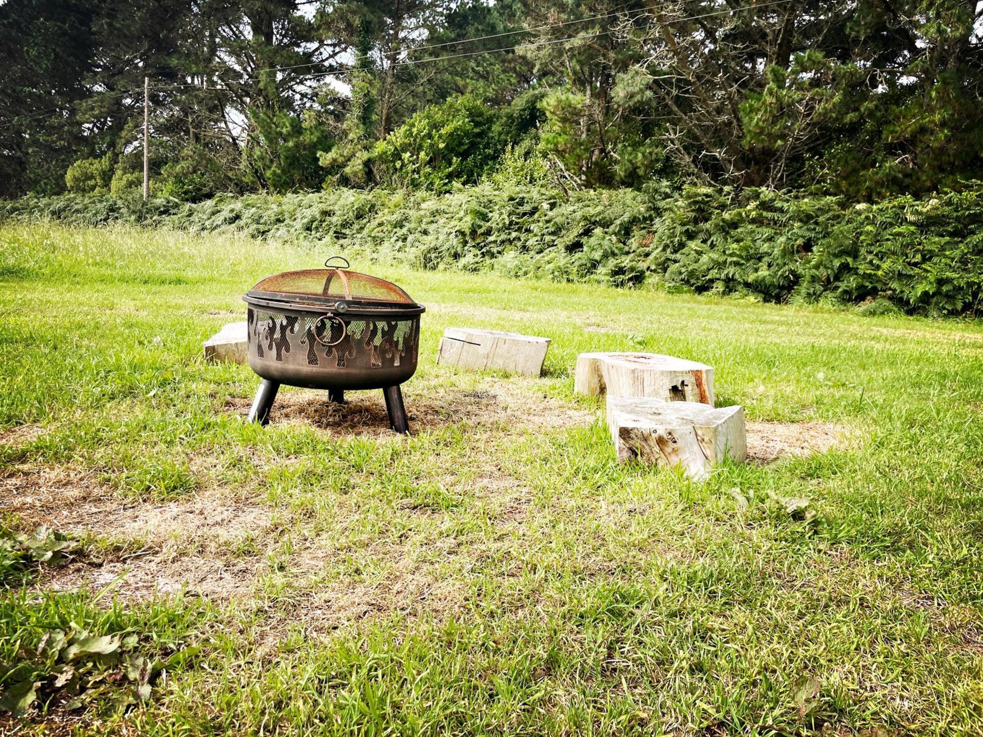 Trevena Cross Glamping & Camping Helston Eksteriør billede
